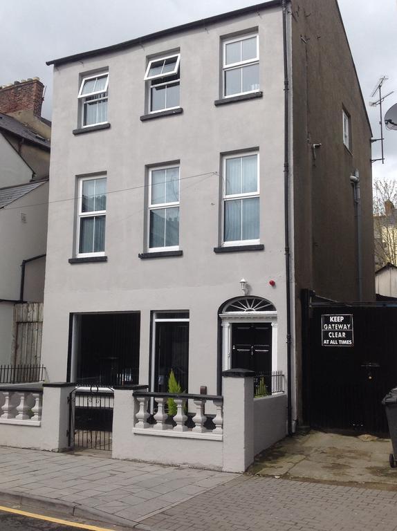 Princes House In The Walled City Londonderry Esterno foto